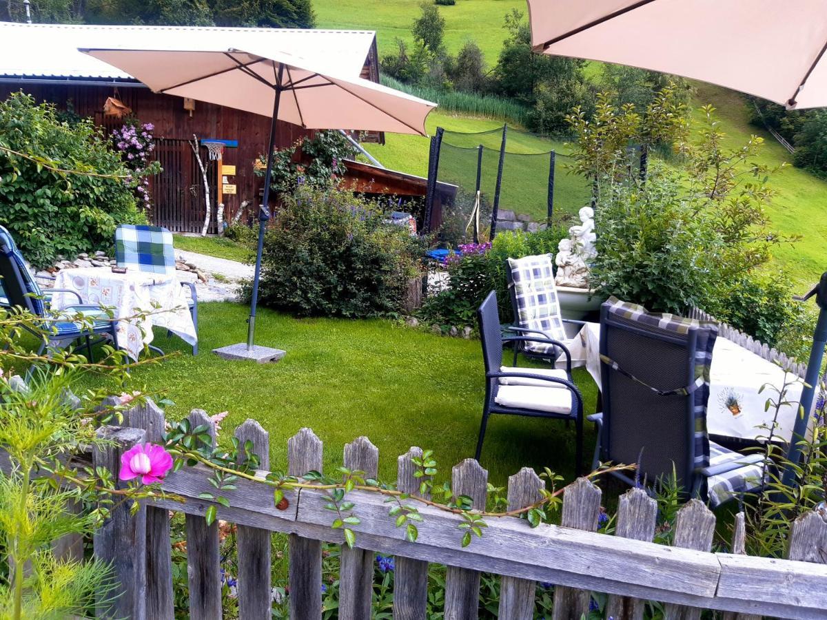 Bed & Breakfast Dolomiti Bey Haus Pinter Assling Dış mekan fotoğraf