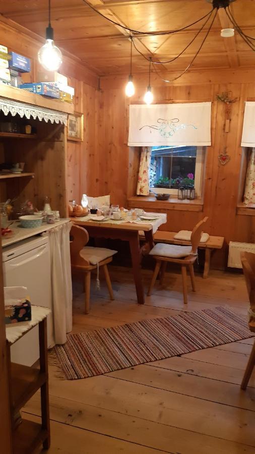 Bed & Breakfast Dolomiti Bey Haus Pinter Assling Dış mekan fotoğraf
